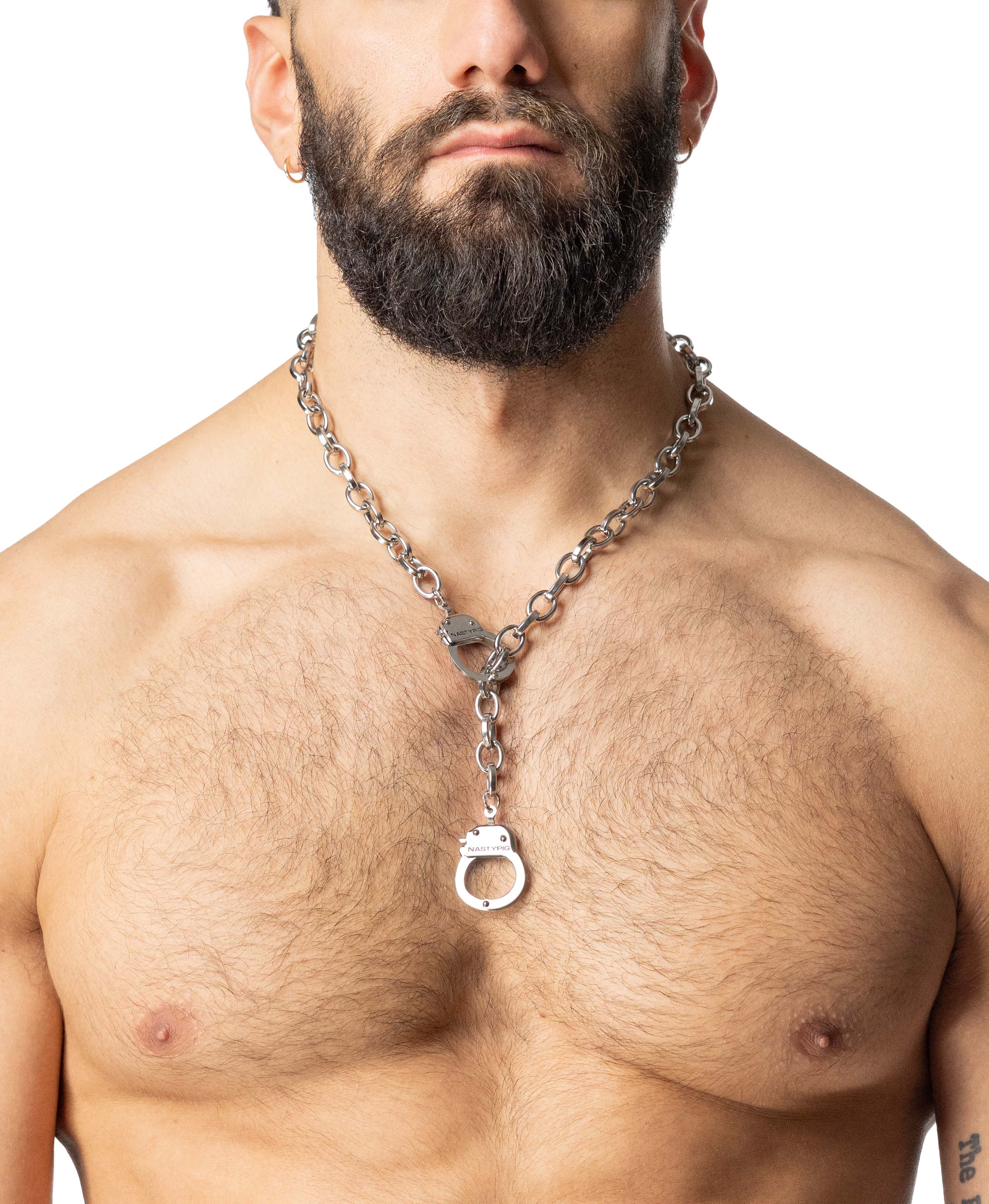 Front view of the Cuff Chain